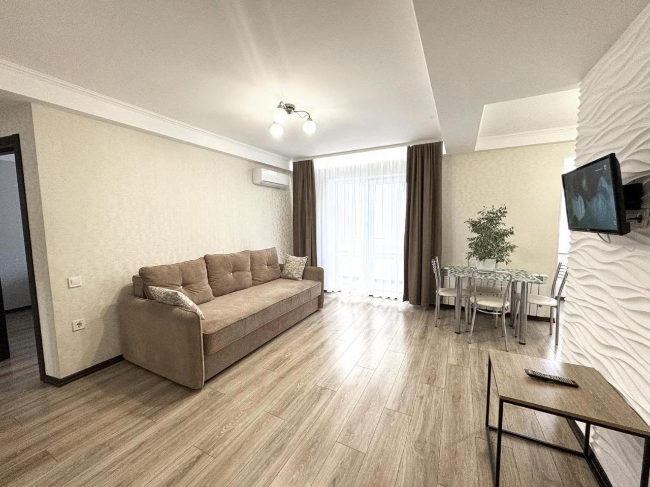 Artal Apartment On Obolonskyi Avenue 16A, 2 Bedroom เคียฟ ภายนอก รูปภาพ